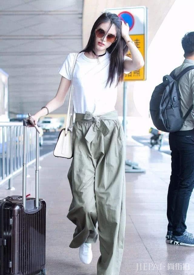 黄色、红色该如何搭配？这样穿减龄吸睛还有气质