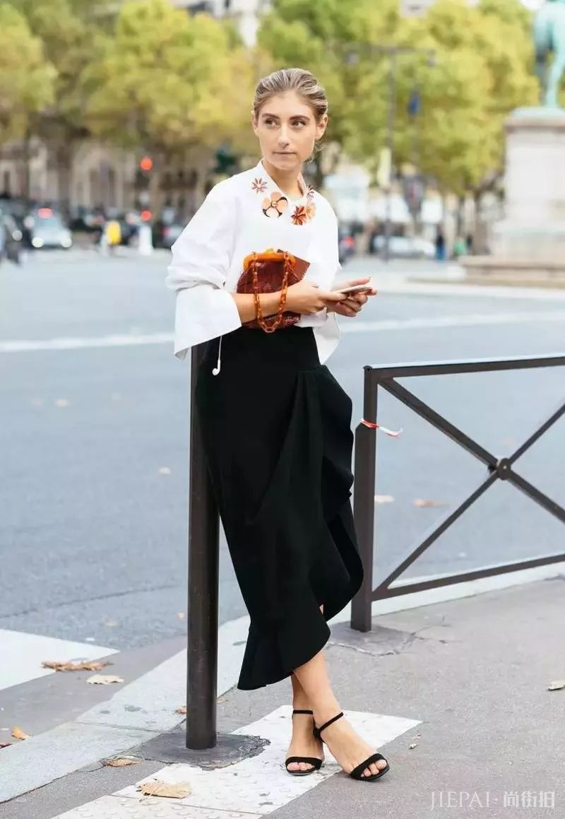 连衣裙这样穿，保证不踩雷还时尚！