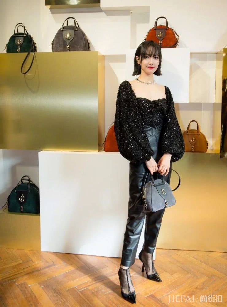 衬衫这样穿,显瘦又好看