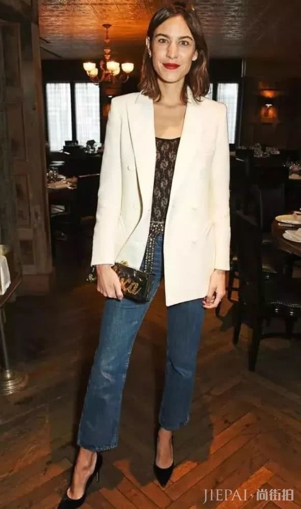 优雅又时髦的法国女人，如何选择牛仔裤？