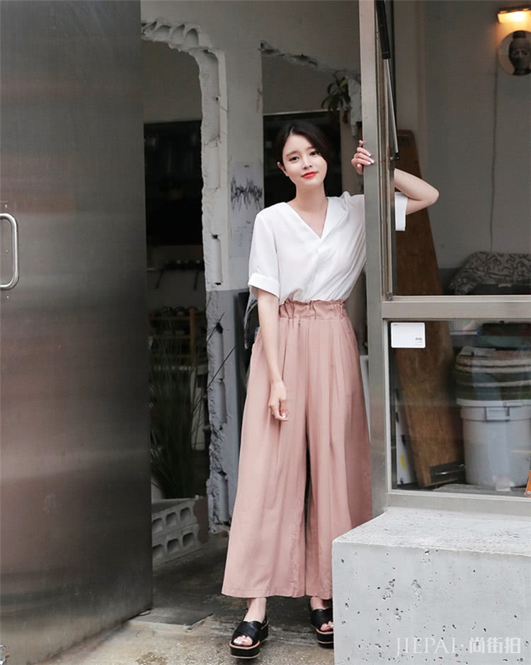 夏天，让糖果色阔腿裤为你增添活力，轻松搭配就很美