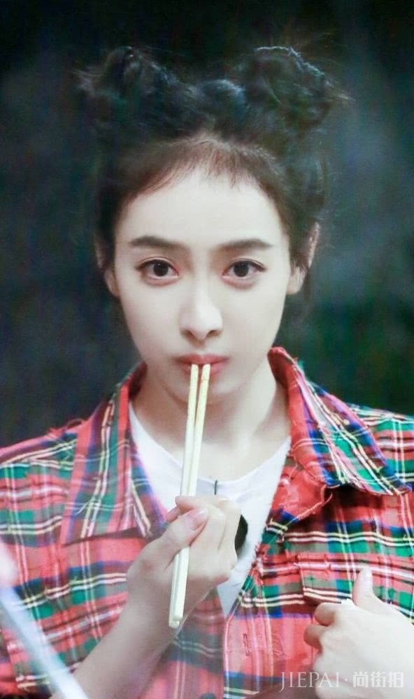 时髦又清凉，双丸子头了解一下