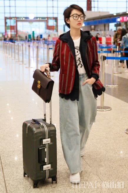 158穿成170有多难？学周冬雨的穿搭秘诀