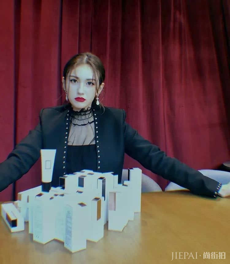 韩版《101》冠军Somi才18岁，这是怎样一个宝藏女孩