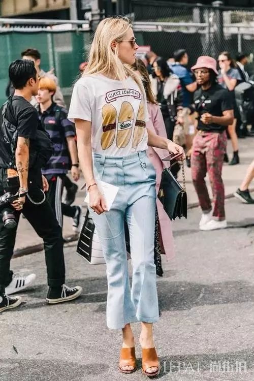 一件T恤有N个搭配方法，这样穿让你美一整个夏天！