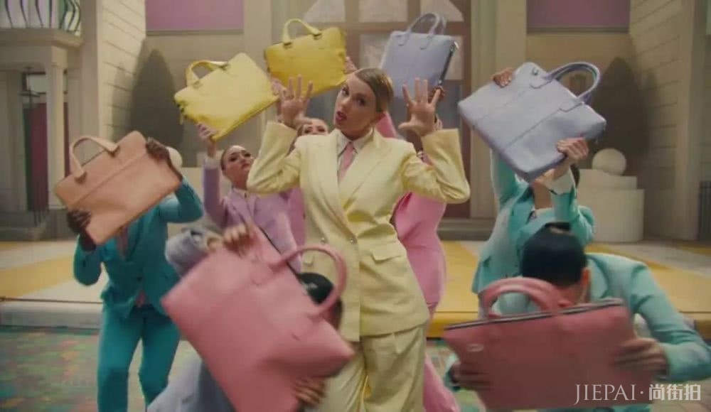 钟楚曦美得像条美人鱼,但我只想要她的耳环清单!