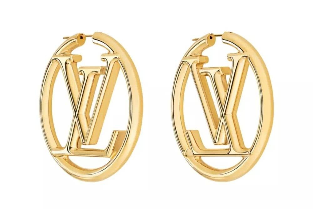 钟楚曦美得像条美人鱼，但我只想要她的耳环清单！