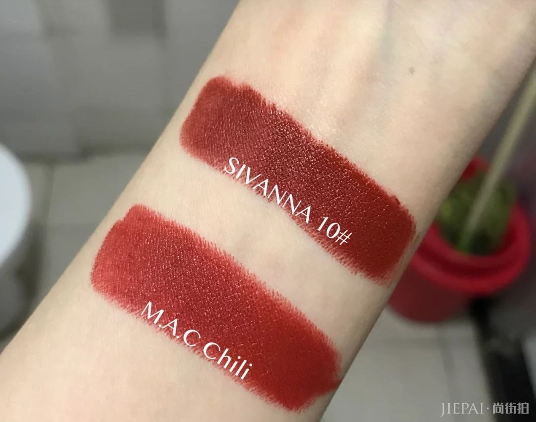 今年夏天必备的神仙色口红，让人直呼“OMG”！