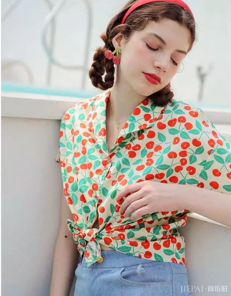 这个季节抹上樱桃红唇+樱桃妆容,让你气质爆表,甜美还显小!