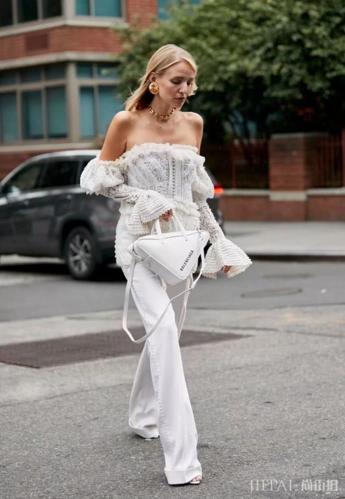 众多女明星中,纯白色谁穿得最高级?