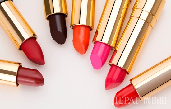 珊瑚红适合什么肤色 甜美百搭气质