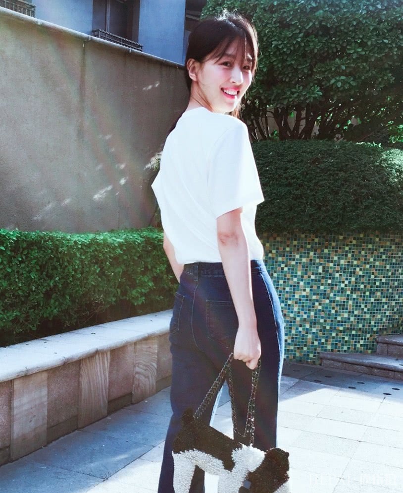 林宛瑜近照曝光,气质越来越优雅