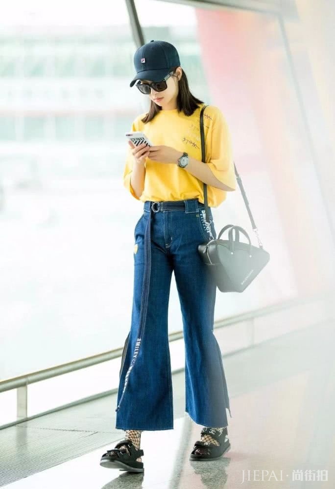 优雅又时髦的法国女人，如何选择牛仔裤？