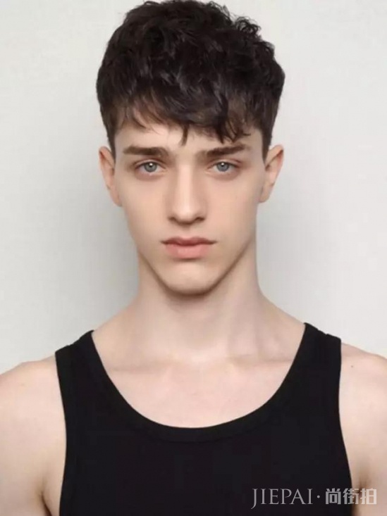 严重m字额留什么发型 马上用这4招来拯救