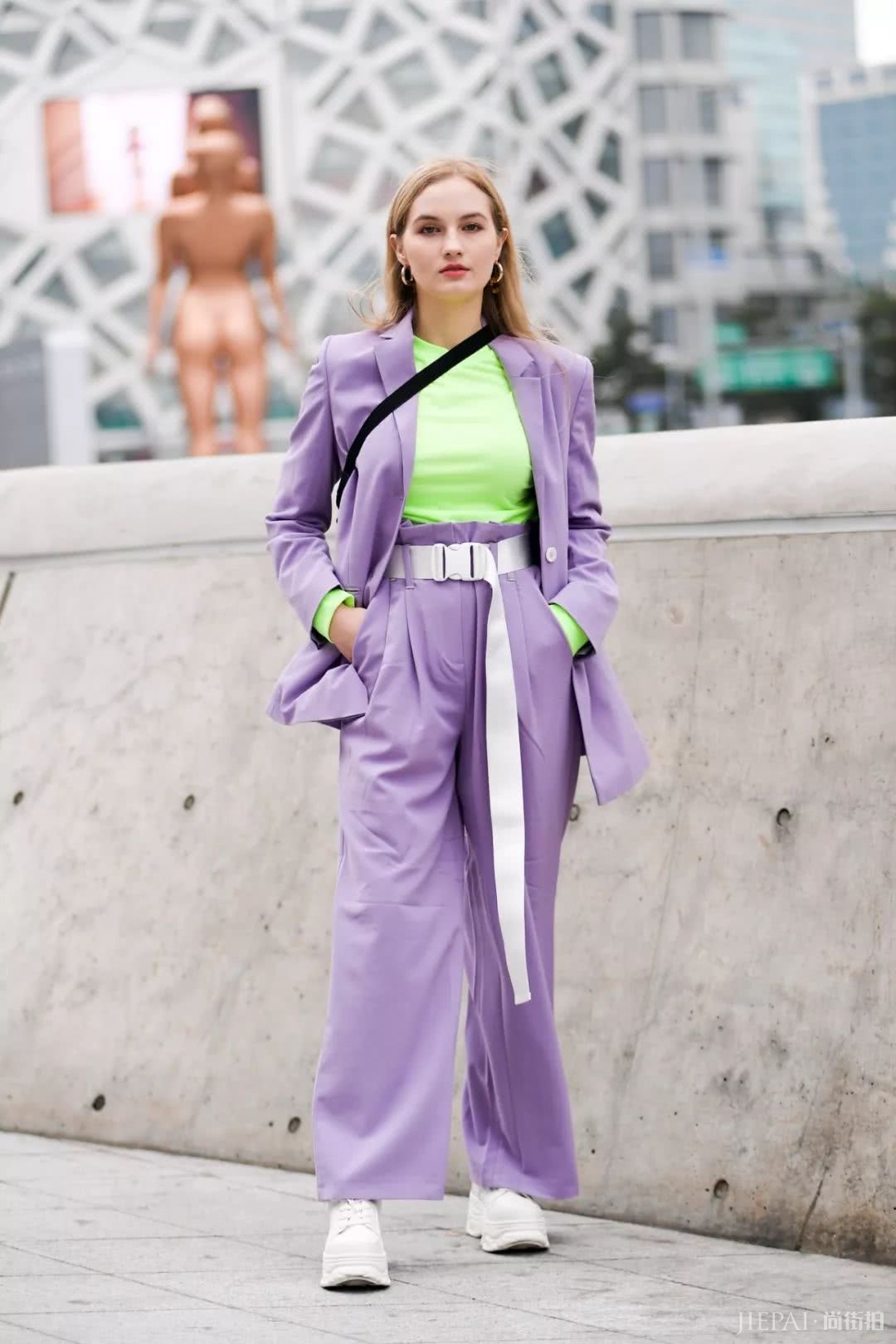 绿色一穿就土?其实穿好了很显白