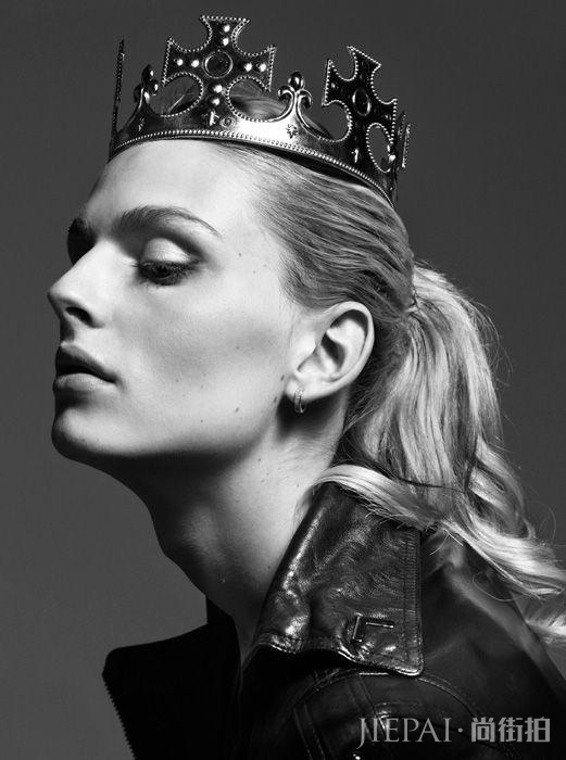 曾被评为世界上最美丽的男孩，却一心想做女人，美与性别无关！