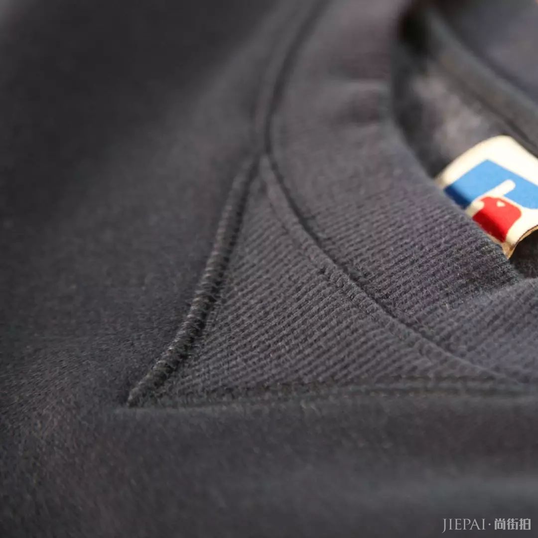 穿在你身上的 Champion,都要喊它一声“哥”!