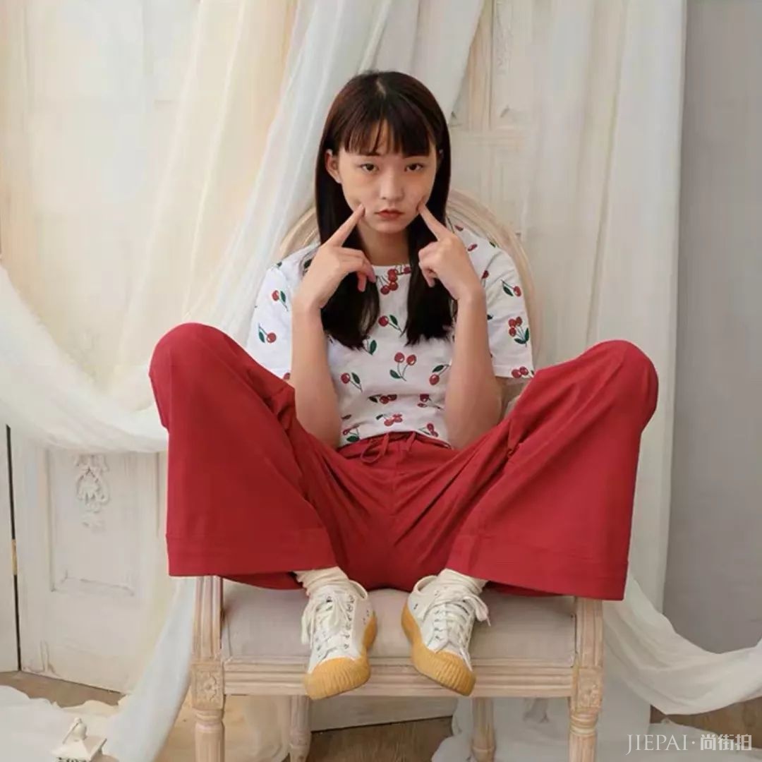 这个季节抹上樱桃红唇+樱桃妆容,让你气质爆表,甜美还显小!