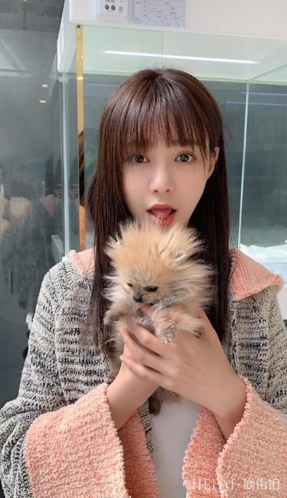 沈梦辰都穿香奈儿、GUCCI等名牌，可她的品味怎么还是很土？