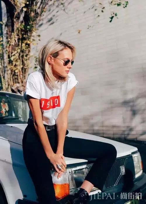 一件T恤有N个搭配方法，这样穿让你美一整个夏天！