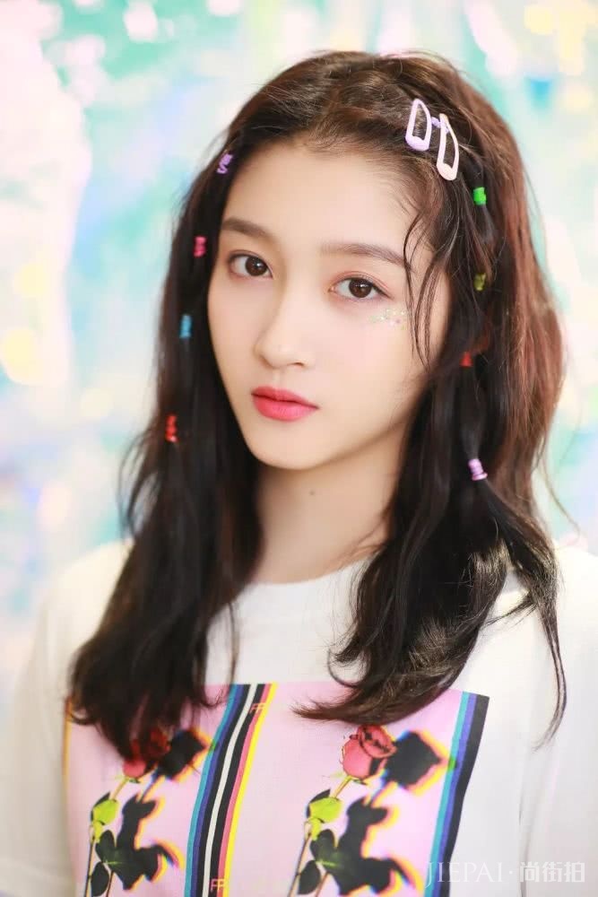 一看就会的仙女编发,这三款特别适合夏日