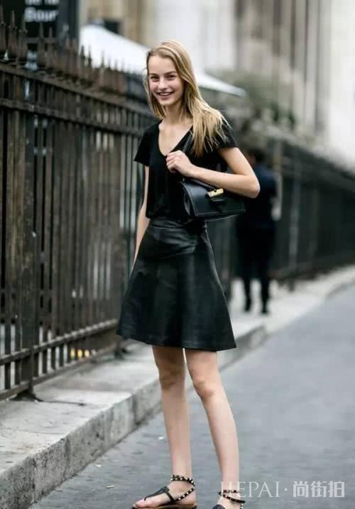 黄色、红色该如何搭配？这样穿减龄吸睛还有气质