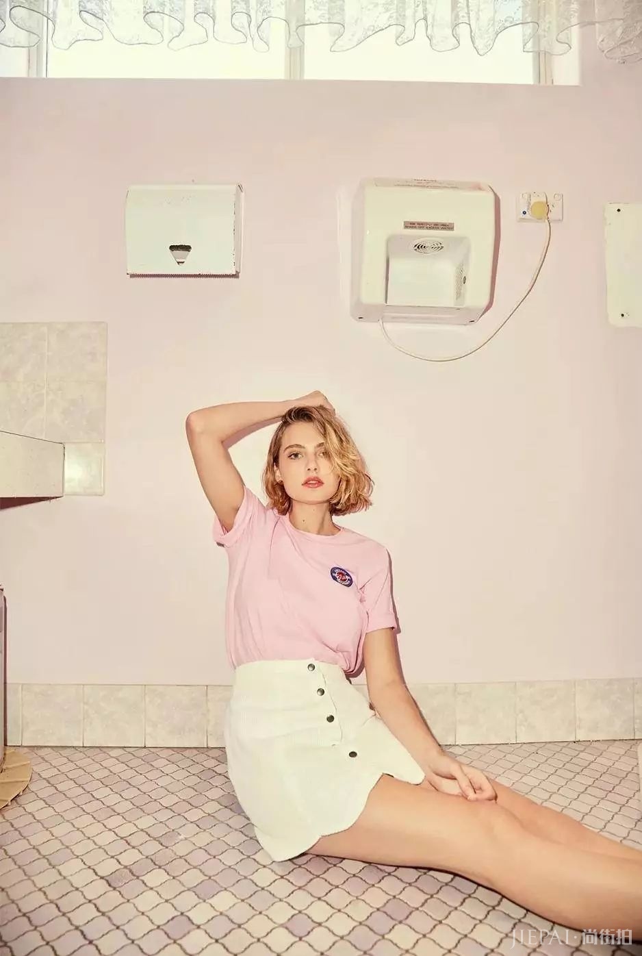 夏天穿什么颜色的衣服容易显白？这里有份超超超详细的攻略