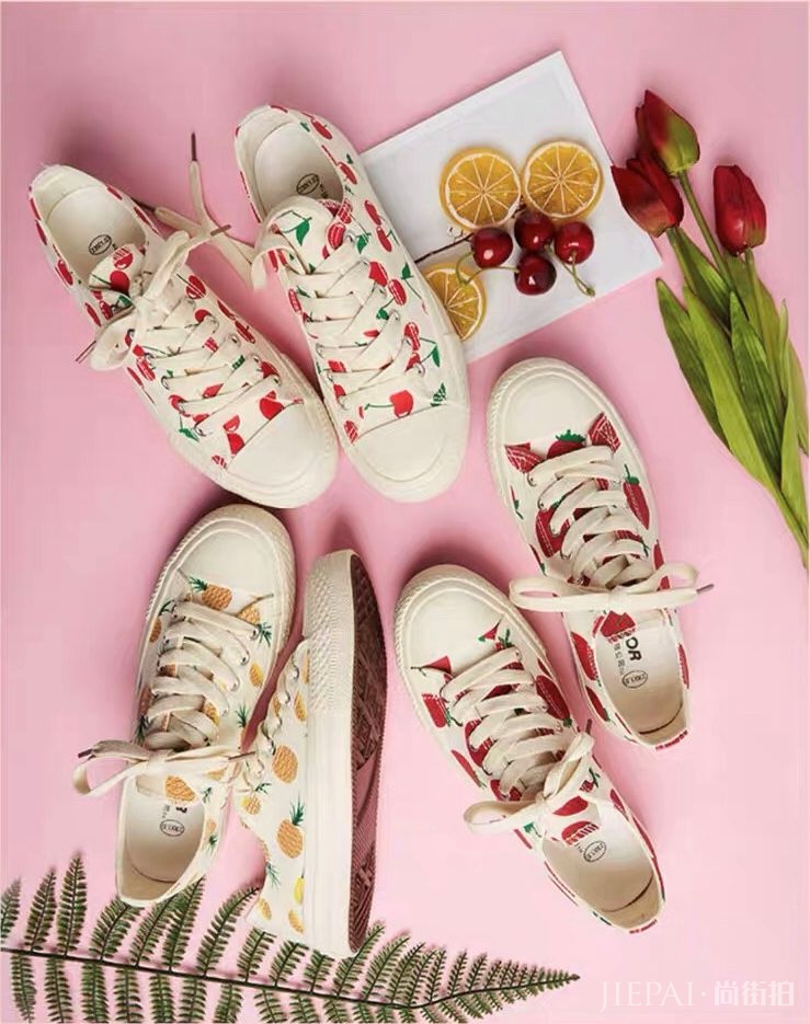 这个季节抹上樱桃红唇+樱桃妆容,让你气质爆表,甜美还显小!