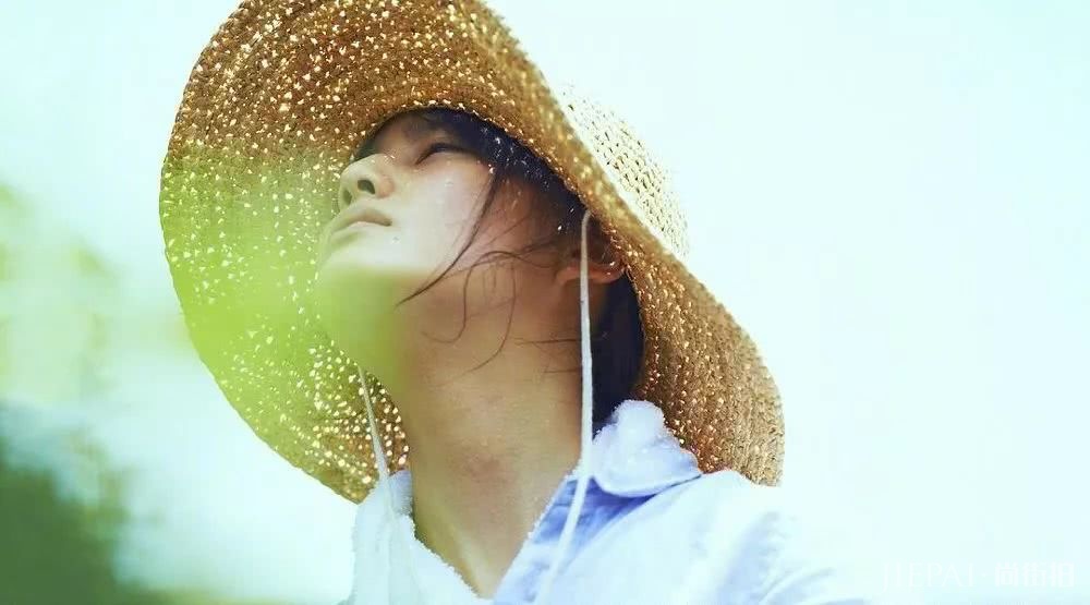 超时髦的夏日色彩搭配，章子怡蔡依林也在穿