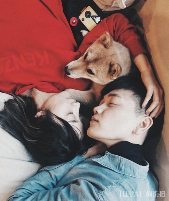 娱乐圈低调恋爱的情侣,朴信惠姐弟恋,图5是不公开的秘密