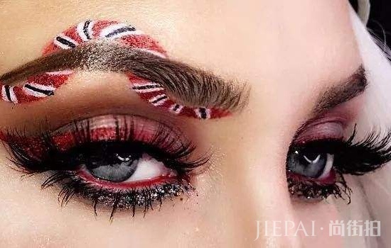 皮肤偏黑适合什么眼影 比起显白更要气场