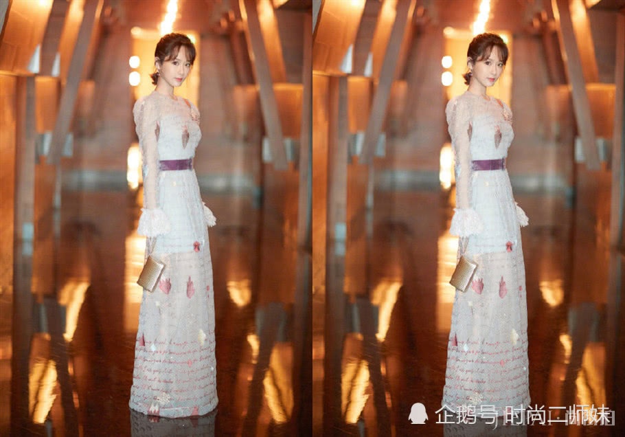 沈月穿杨紫同款纱裙气质不相上下