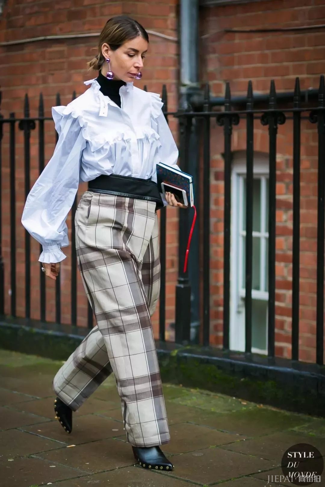 比衬衫更流行的Blouse,在抖音上都爆火!