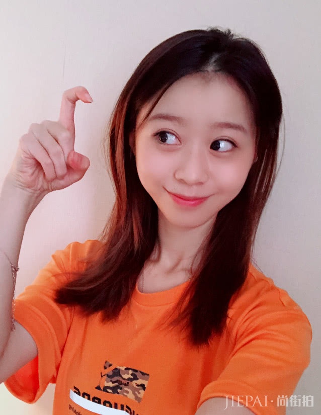 可算等到林心如“女儿”长大,空灵形象惹人夸,像极紫薇的童年版