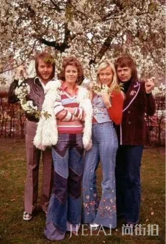 优雅又时髦的法国女人，如何选择牛仔裤？