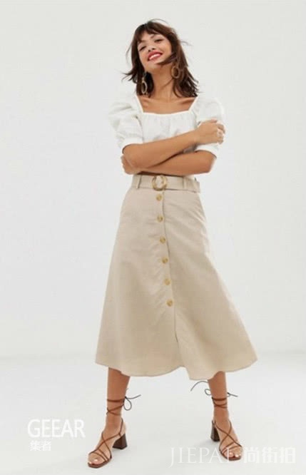 时尚从不以浮夸设计取胜!这5件随性单品是法国女性必备穿搭