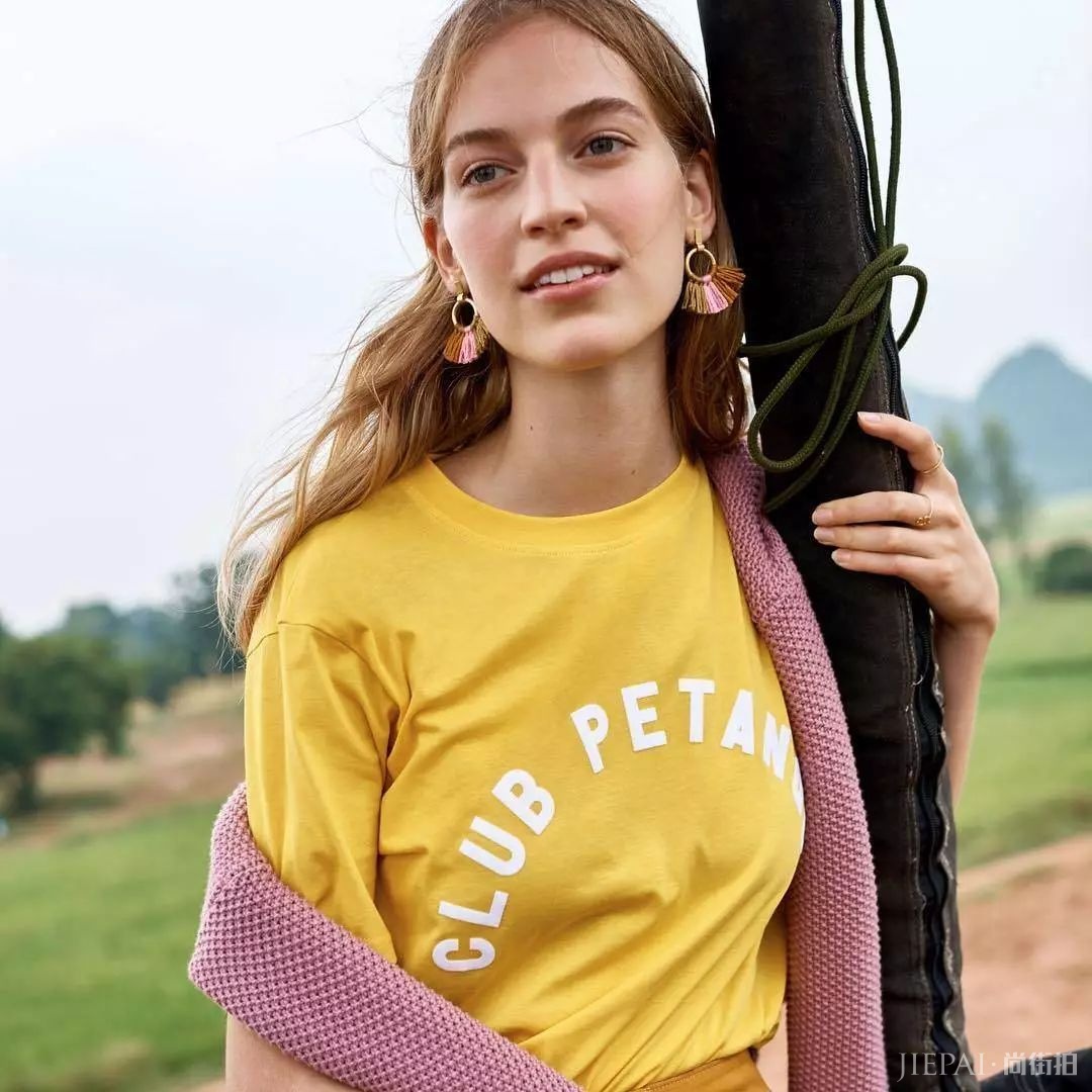 夏天穿什么颜色的衣服容易显白？这里有份超超超详细的攻略