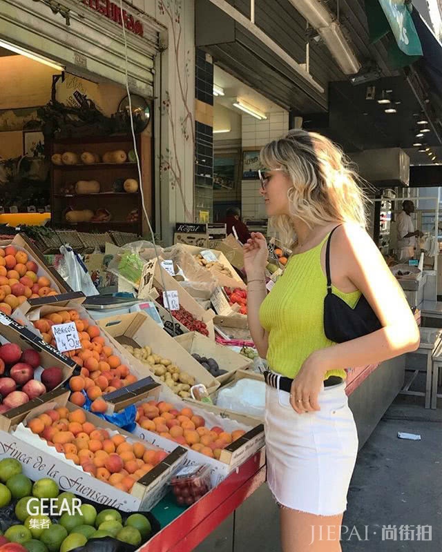 夏季买包认准这3个款式!完美材质的轻盈感是穿搭关键