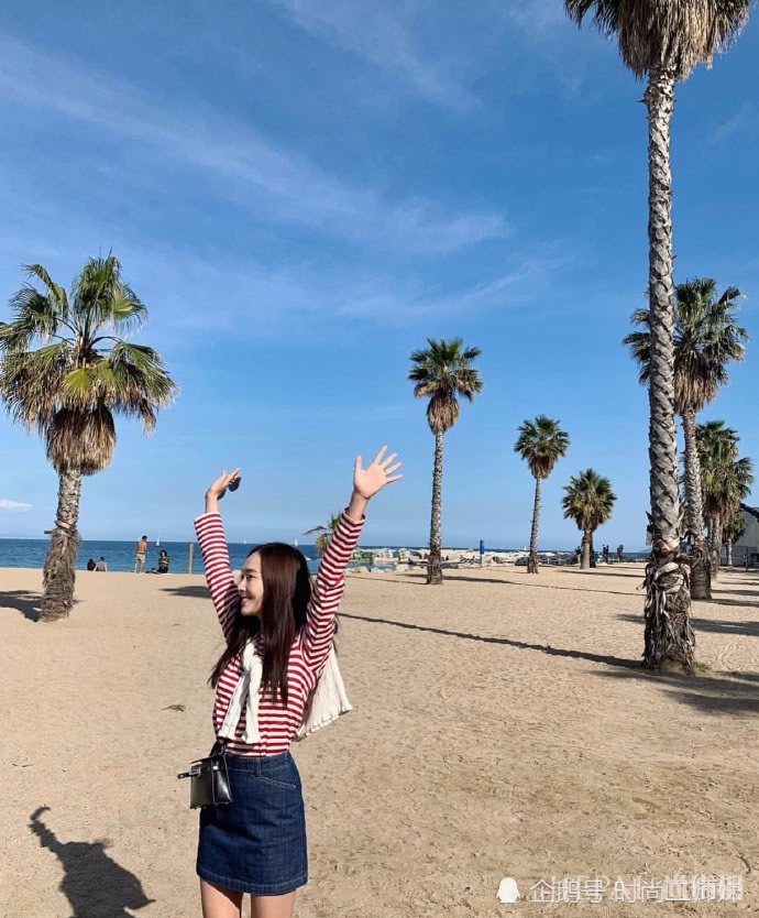 看了郑秀妍的旅行装,我才知道又美又多金的名媛是什么样