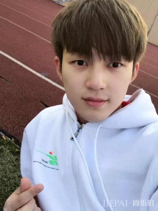 严重m字额留什么发型 马上用这4招来拯救