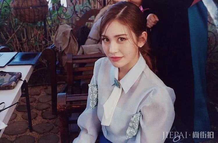 韩版《101》冠军Somi才18岁，这是怎样一个宝藏女孩