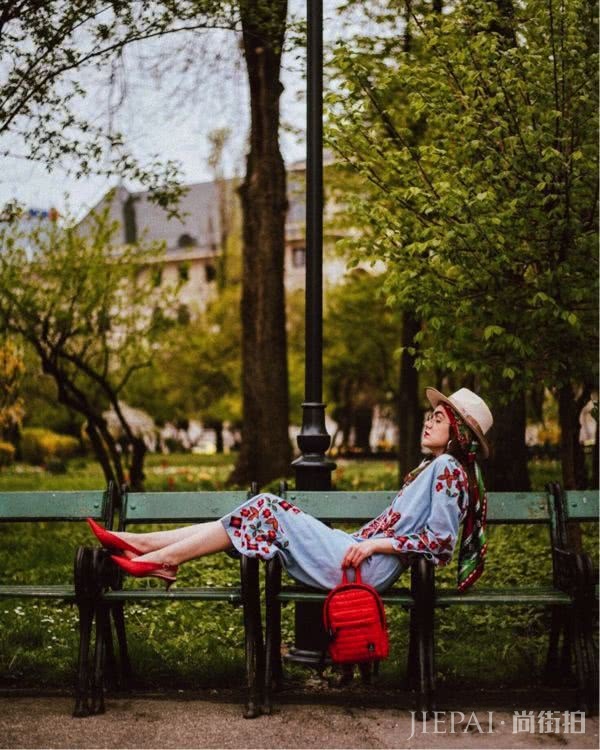 这位比利时的旅行博主Ins,看的好像我还在放假一样