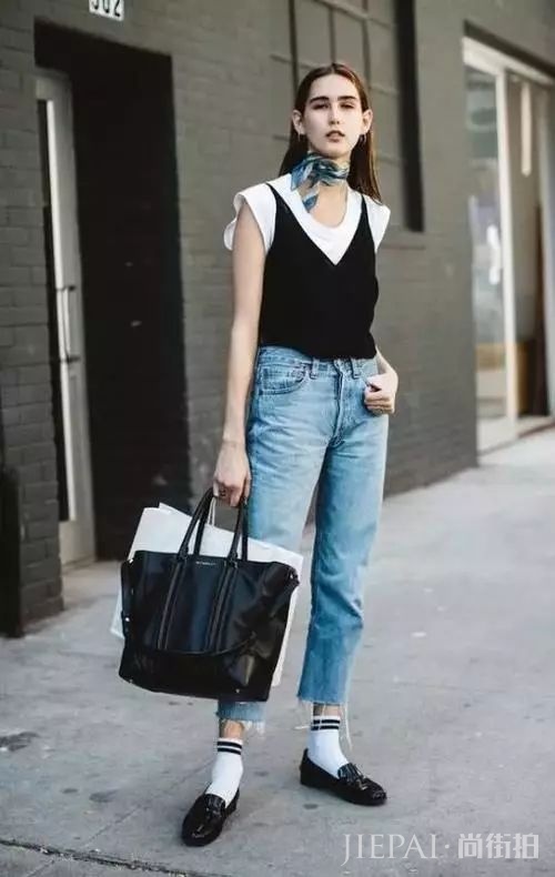 一件T恤有N个搭配方法，这样穿让你美一整个夏天！