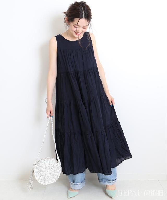 夏季修身感连衣裙跟时尚潮人这样选,轻松显瘦