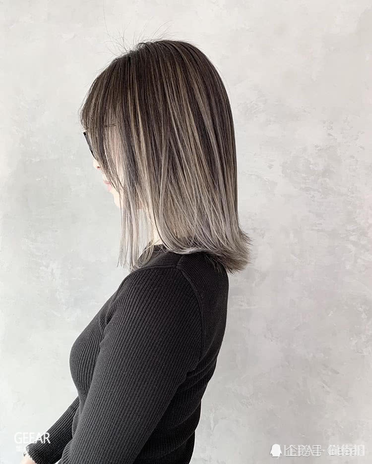 日本女生都爱上这个趋势,头发跟着这样染看起来就像自带闪光