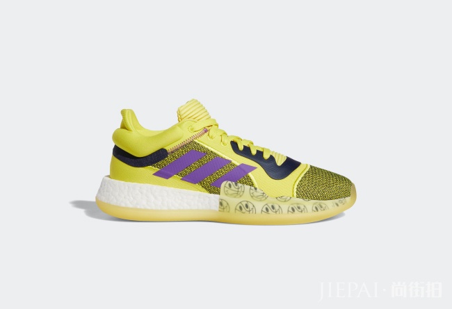 笑脸驰骋球场?adidas Marquee Boost Low新配色!