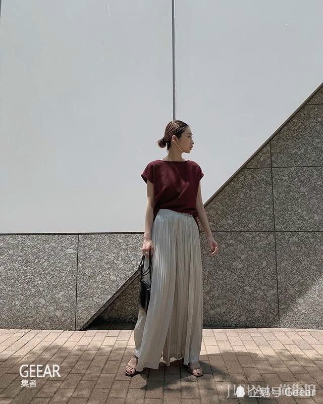 夏天想穿的凉爽又显瘦?和日本博主偷师宽松版型的高级感穿搭