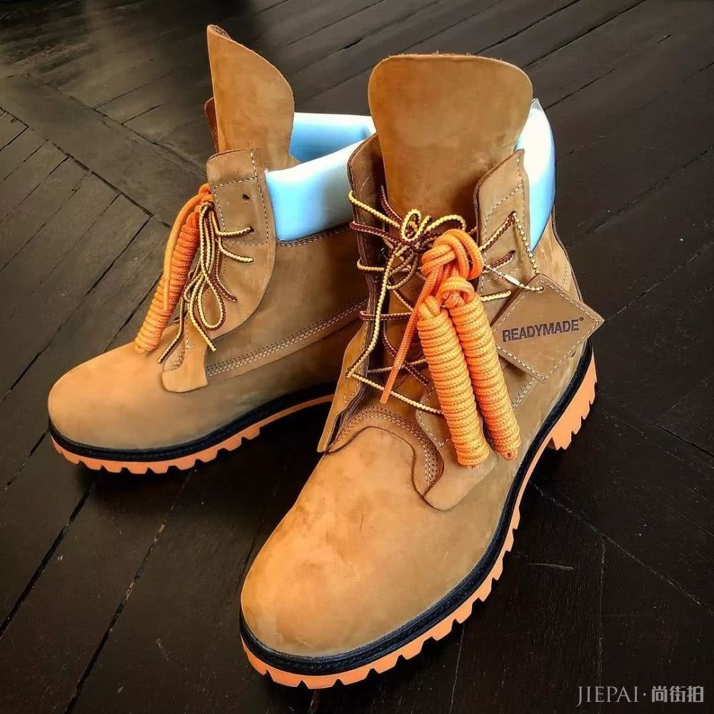 同样是透明匡威，或许它比 Virgil 那双更好看？