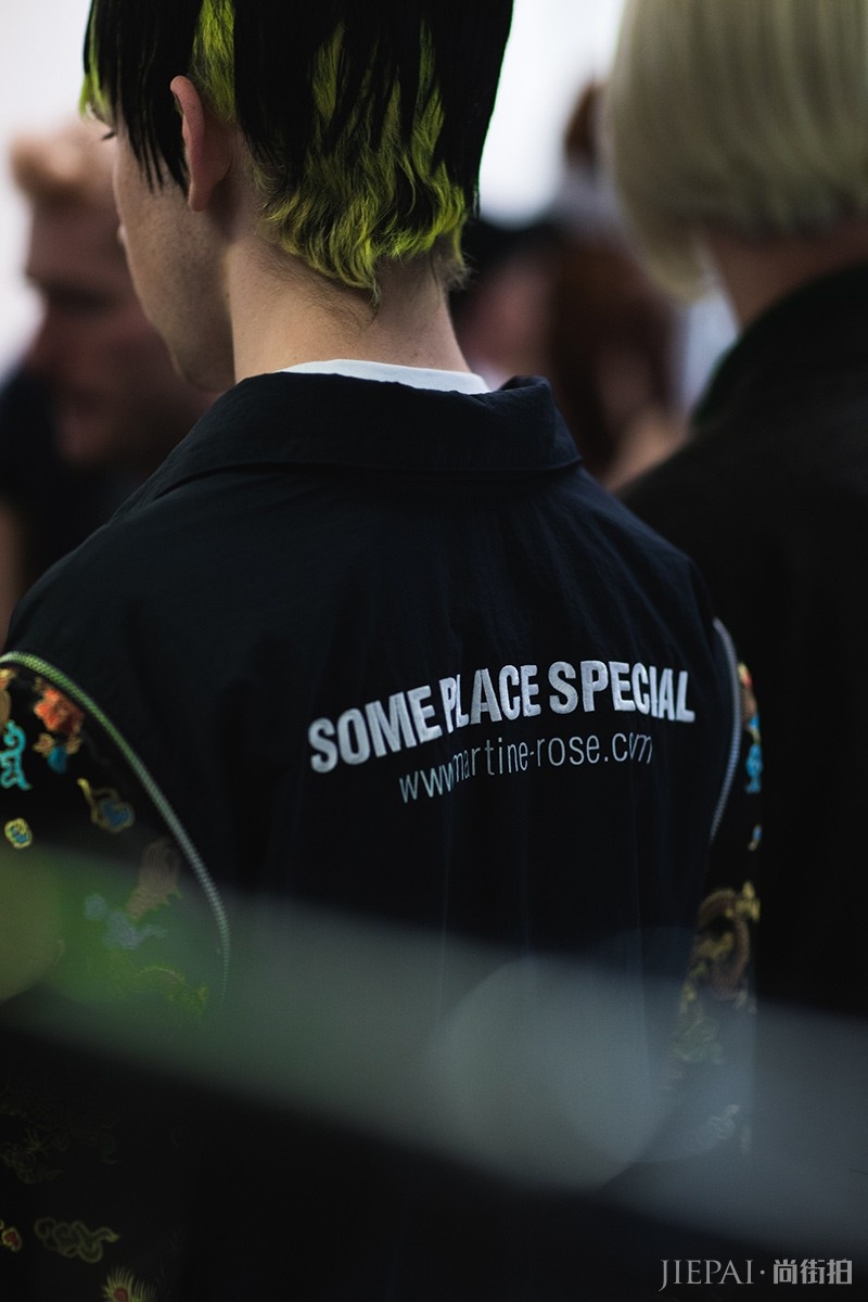 来自高端时尚的深度思维！Martine Rose 2020春夏大秀现场直击！