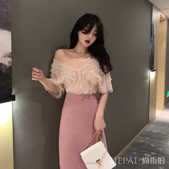 女人味是穿出来的,这8套“高级感”穿搭让你一下美回18岁